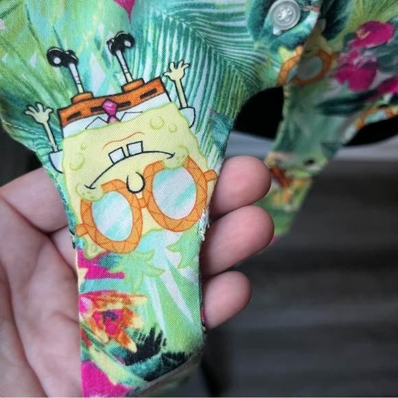 SpongeBob SquarePants Hawaiian Collared Tie-front Tank Top - Picture 4 of 10